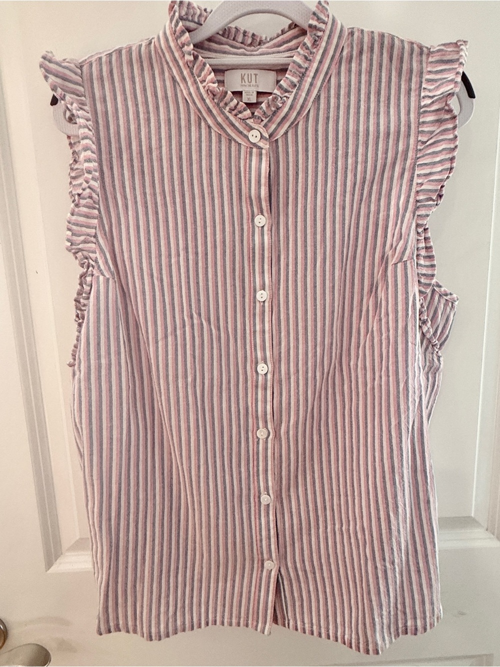 Kut from the Kloth Sleeveless Ruffle Collar Button-Front Pink Stripe Top